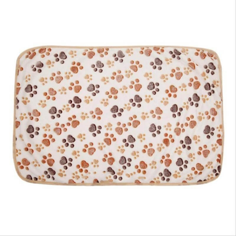 Soft Paw Print Fleece Blanket – Cozy Comfort for Pets!